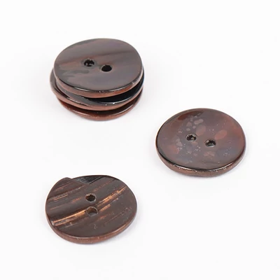 Gyöngyház íves gomb (barna) ~ 18 mm